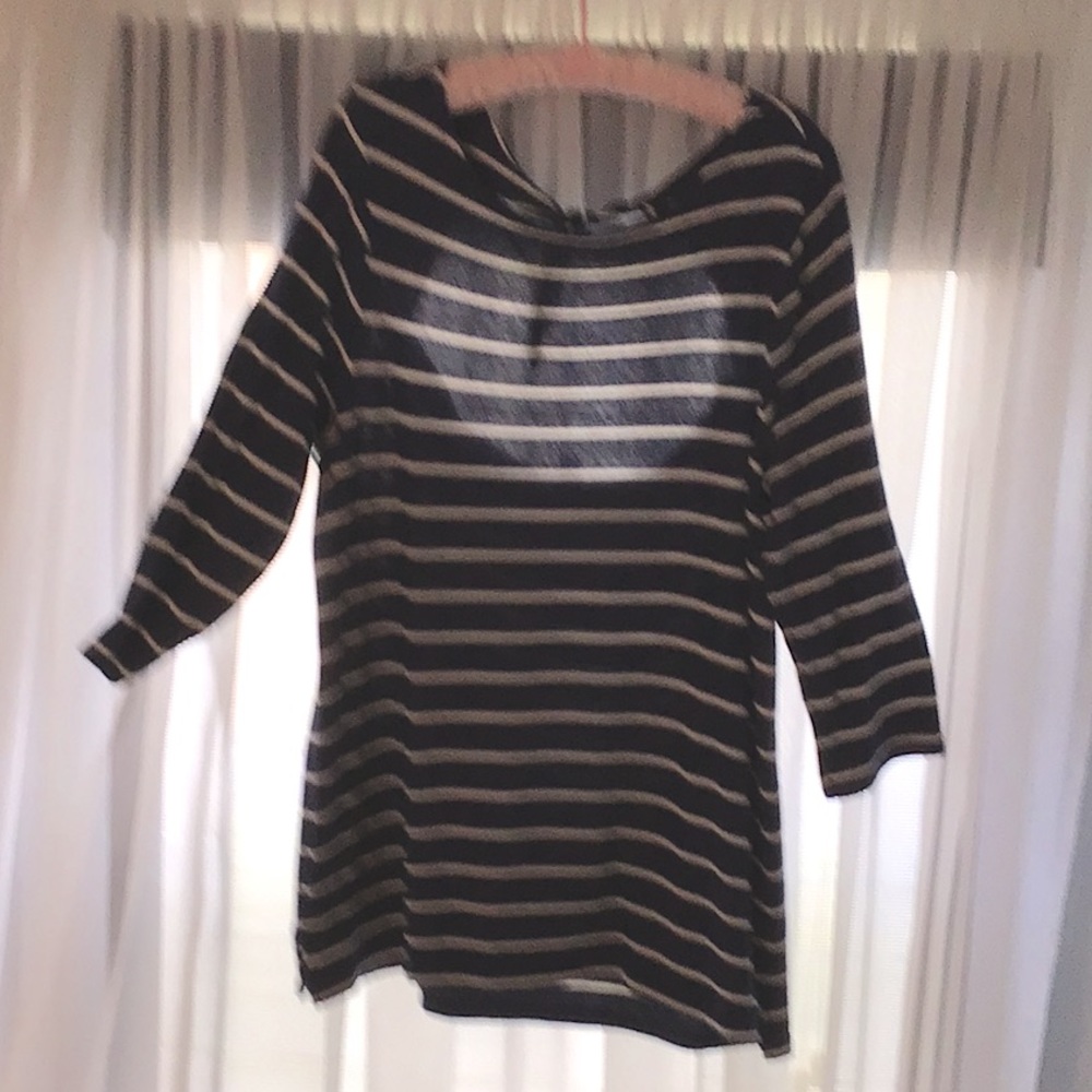 Tunic top, Navy Blue & white stripes. Keyhole cutout &ties detail on back,XL